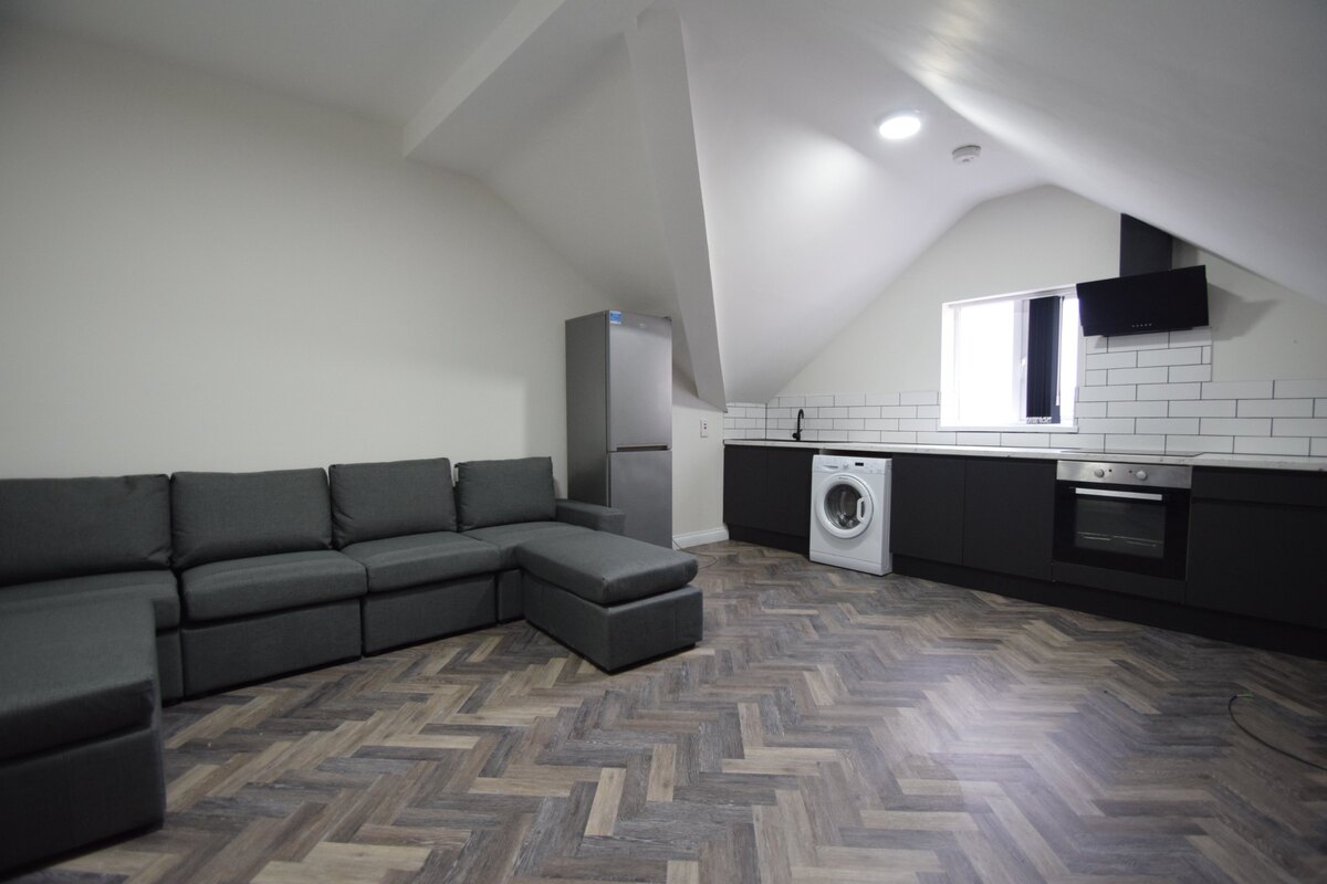 Woodville Road, Flat 3