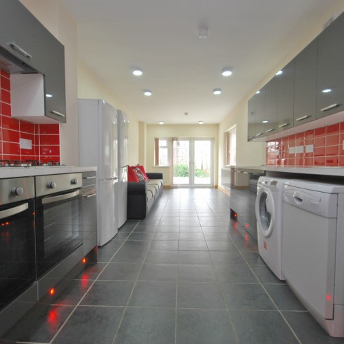 132a Woodville Road  Cathays