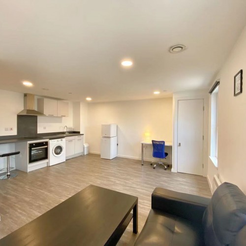 FLAT 5, CAERFELIN STUDENT ACCOMMODATION CRWYS ROAD 