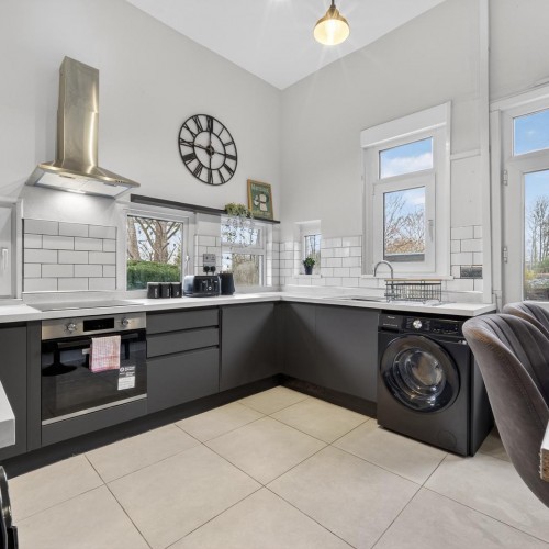 127 Clodien Avenue Heath