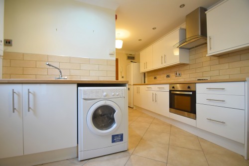 Claude Road Flat 2 - Cardiff Letting Agents