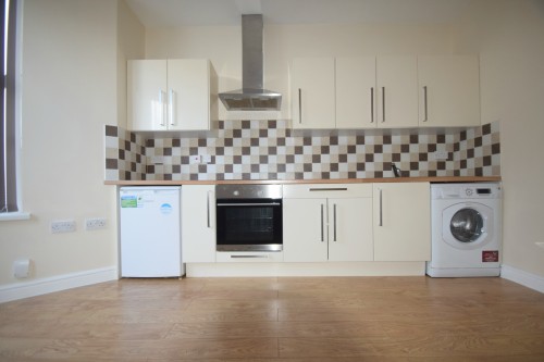 Claude Road Flat 1 - Cardiff Letting Agents